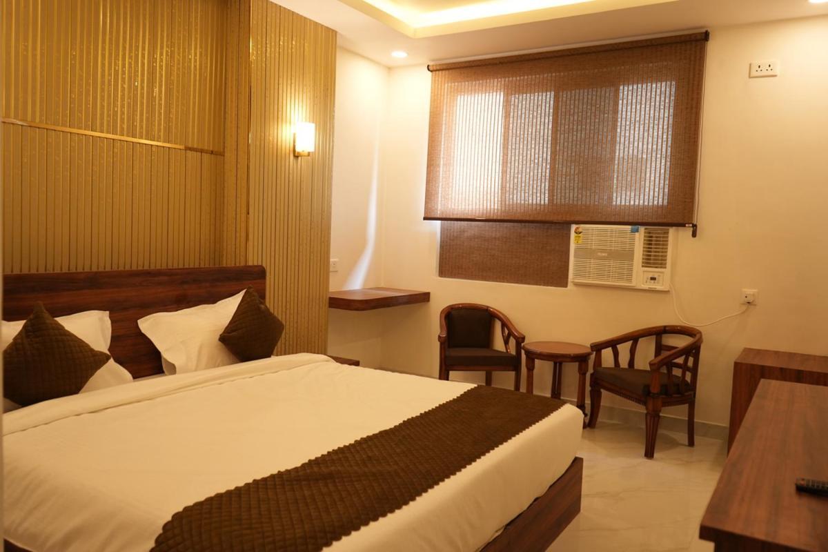 Hotel Golden Palace 러크나우 외부 사진