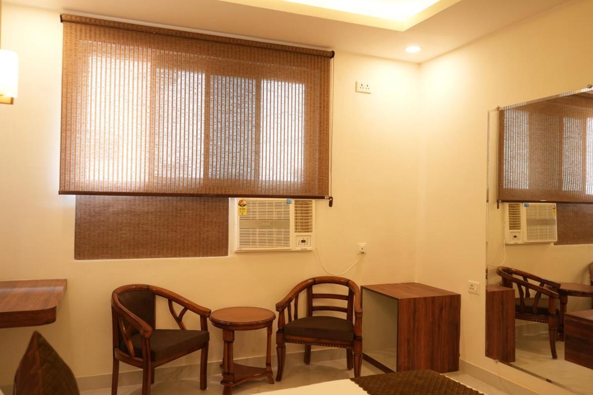 Hotel Golden Palace 러크나우 외부 사진
