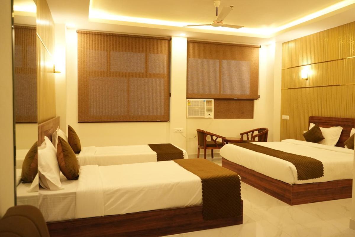 Hotel Golden Palace 러크나우 외부 사진