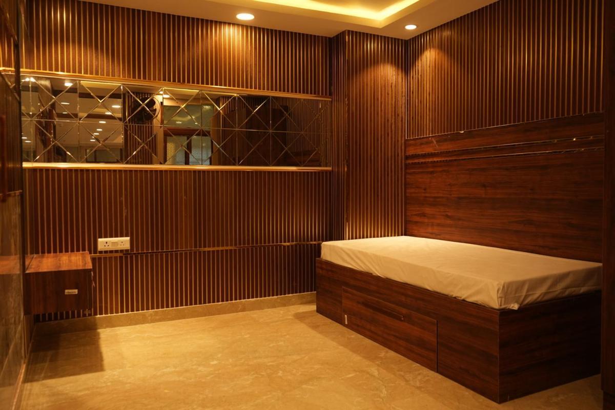 Hotel Golden Palace 러크나우 외부 사진